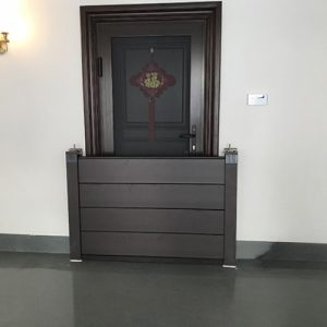 Low-Height Demountable Flood Barrier for Homes