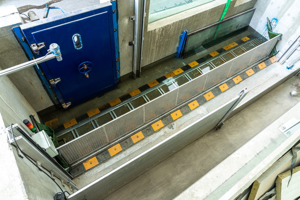 Automatic Flood Defense Barrier for Garage