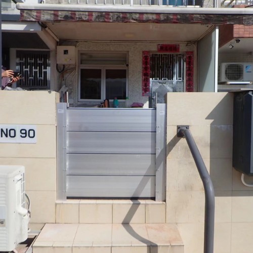 Why Aluminum Flood Gates Leak: Causes and Practical Fixes 2 residential flood gate