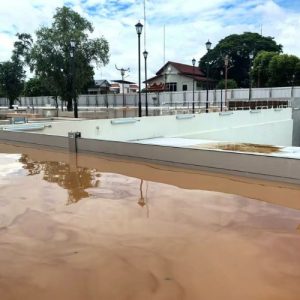 water gate flood barrier